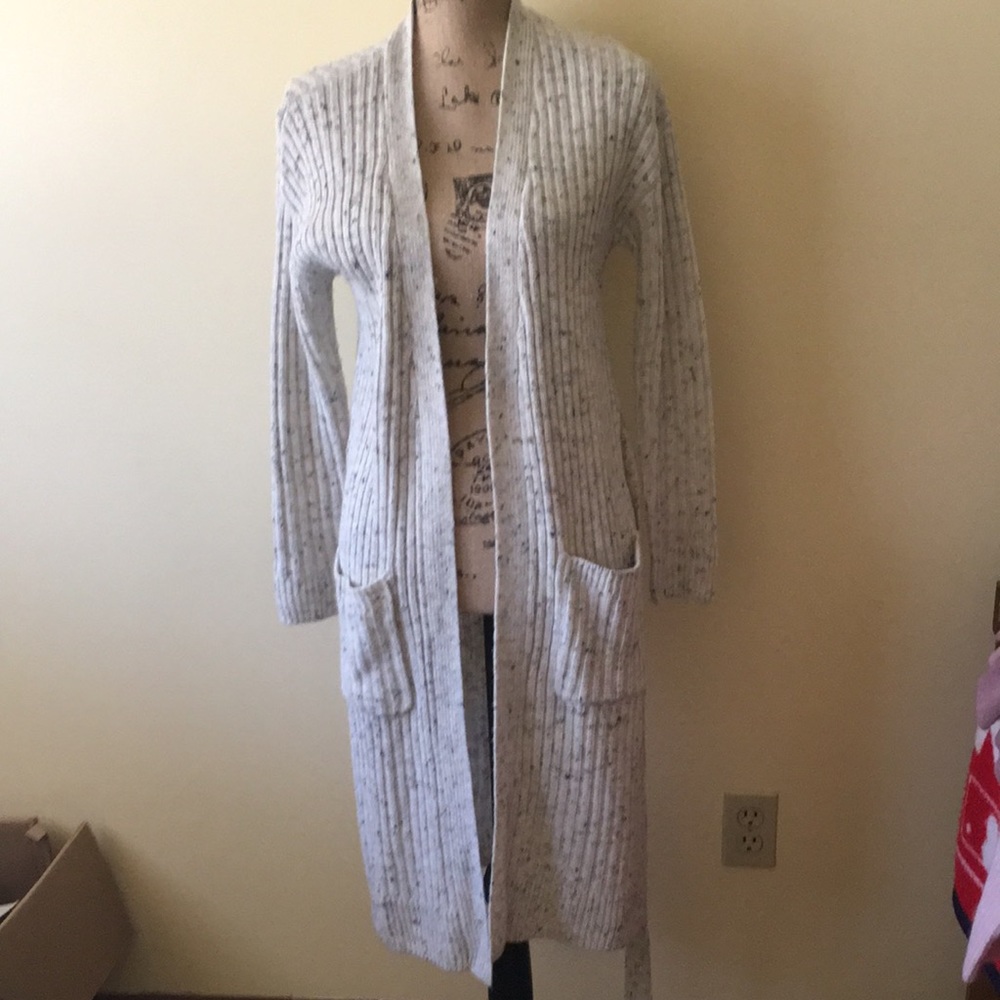 Long cardigan with nice pockets